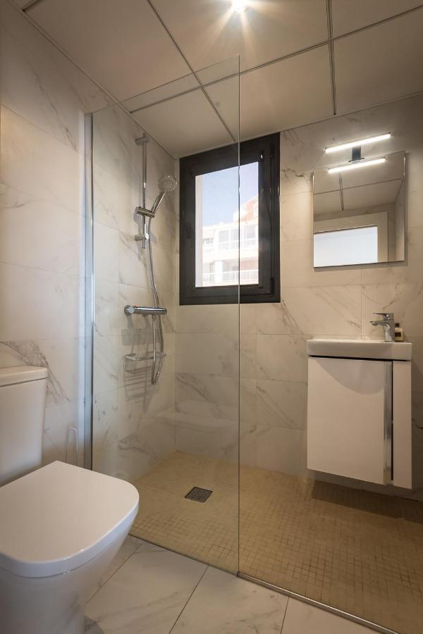 Modern Sea Front Sea Waves Apartment Alicante Exterior photo